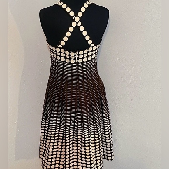 Calvin Klein Halter Dress w/Pleated Flare, Brown/Cream Polka-dots/Lines, Size 12 - Picture 4 of 9